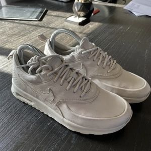 LAST CHANCE: Air Max Thea Pinnacle - Light Bone